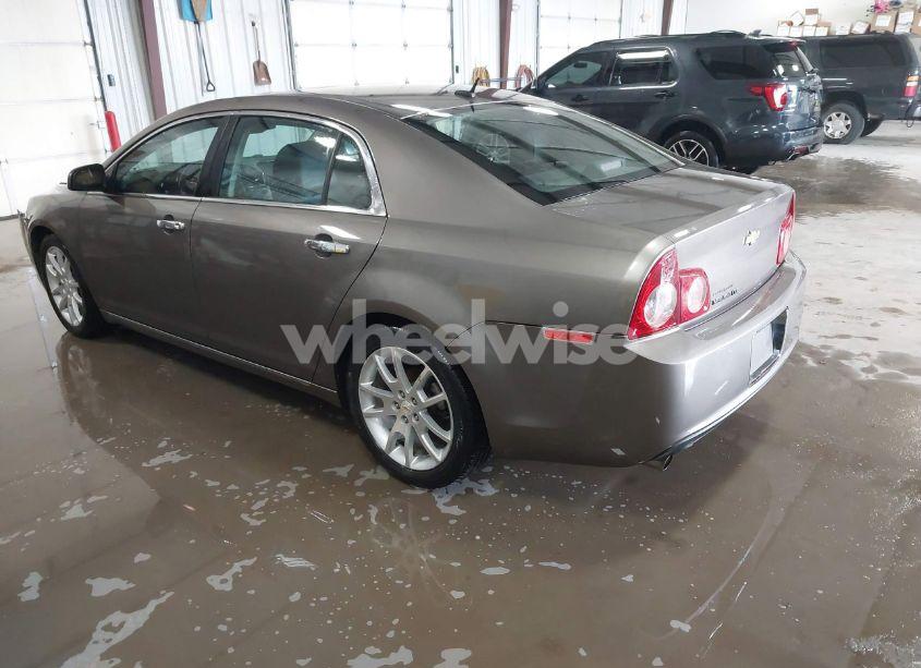 Photo 3 of 2010 Chevrolet Malibu LTZ (VIN 1G1ZE5EB9AF295445)