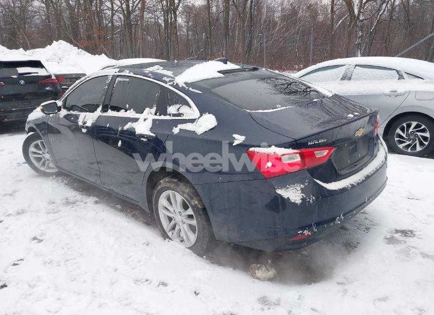 Photo 3 of 2016 Chevrolet Malibu 1LT (VIN 1G1ZE5ST0GF183221)