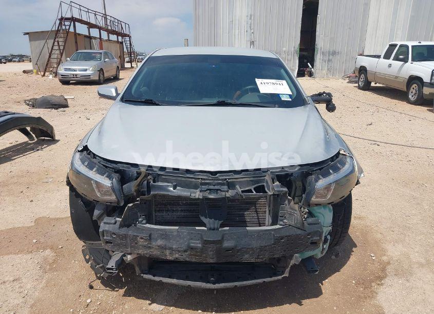 Photo 13 of 2016 Chevrolet Malibu 1LT (VIN 1G1ZE5ST0GF185177)