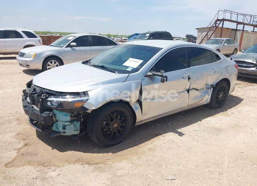 Photo 2 of 2016 Chevrolet Malibu 1LT (VIN 1G1ZE5ST0GF185177)