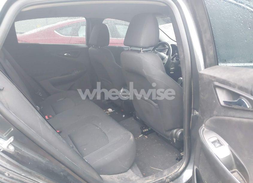 Photo 8 of 2016 Chevrolet Malibu 1LT (VIN 1G1ZE5ST0GF186345)