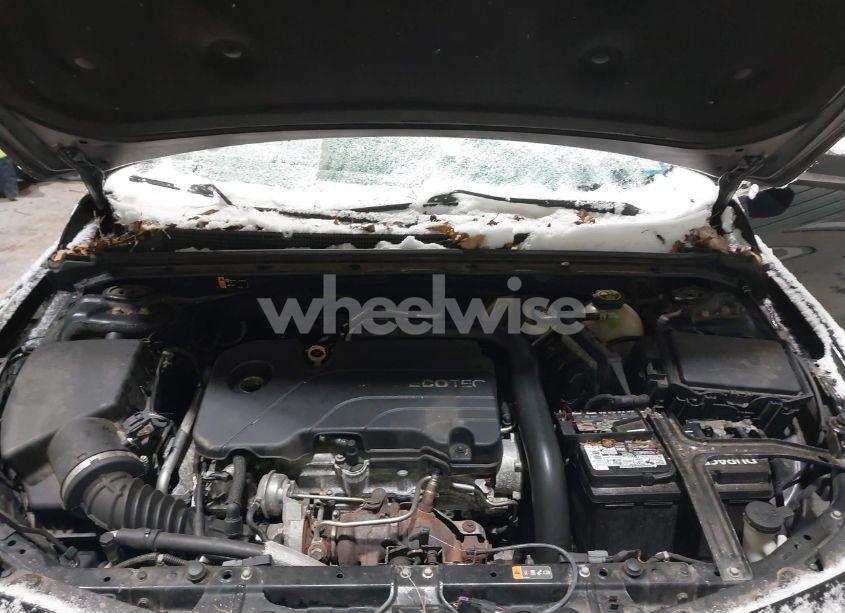 Photo 10 of 2016 Chevrolet Malibu 1LT (VIN 1G1ZE5ST0GF187513)