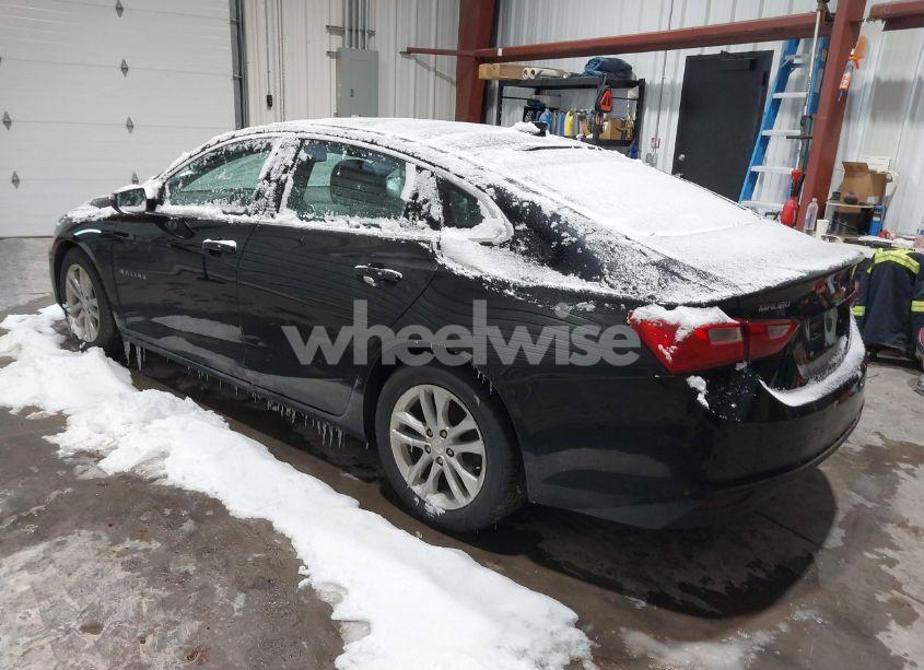 Photo 3 of 2016 Chevrolet Malibu 1LT (VIN 1G1ZE5ST0GF187513)