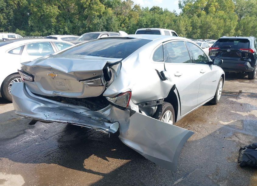 Photo 4 of 2016 Chevrolet Malibu 1LT (VIN 1G1ZE5ST0GF208134)