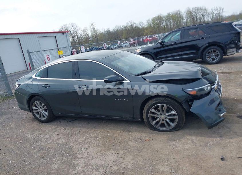 Photo 13 of 2016 Chevrolet Malibu 1LT (VIN 1G1ZE5ST0GF223717)