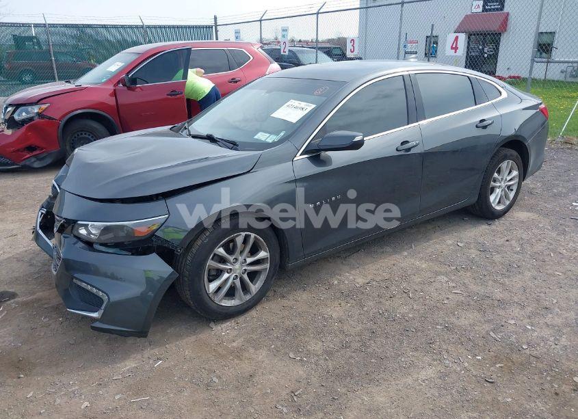 Photo 2 of 2016 Chevrolet Malibu 1LT (VIN 1G1ZE5ST0GF223717)