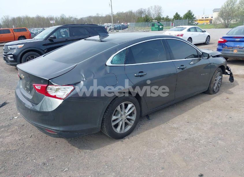 Photo 4 of 2016 Chevrolet Malibu 1LT (VIN 1G1ZE5ST0GF223717)