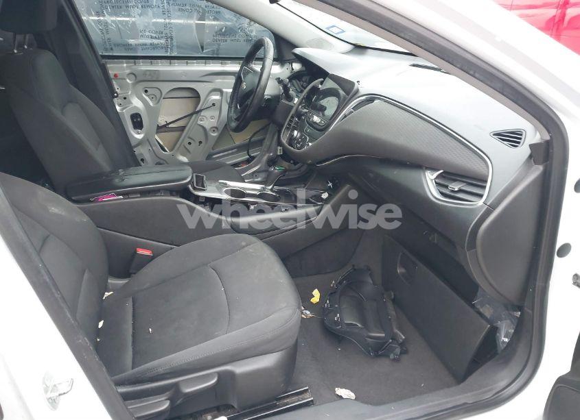 Photo 5 of 2016 Chevrolet Malibu 1LT (VIN 1G1ZE5ST0GF237021)