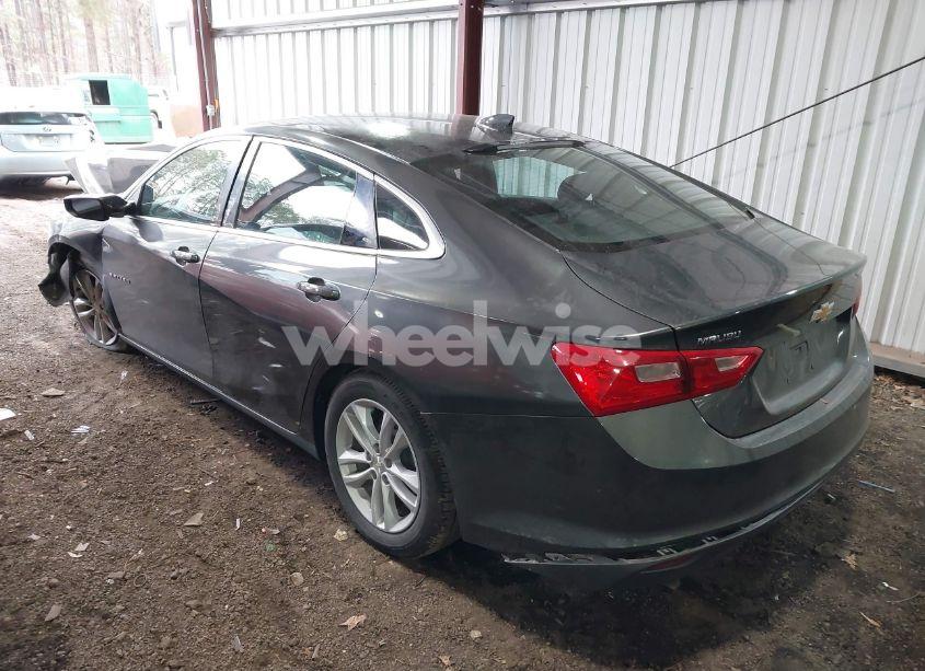 Photo 3 of 2016 Chevrolet Malibu 1LT (VIN 1G1ZE5ST0GF260167)