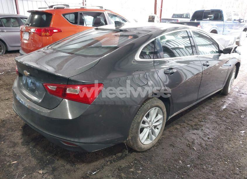 Photo 4 of 2016 Chevrolet Malibu 1LT (VIN 1G1ZE5ST0GF260167)