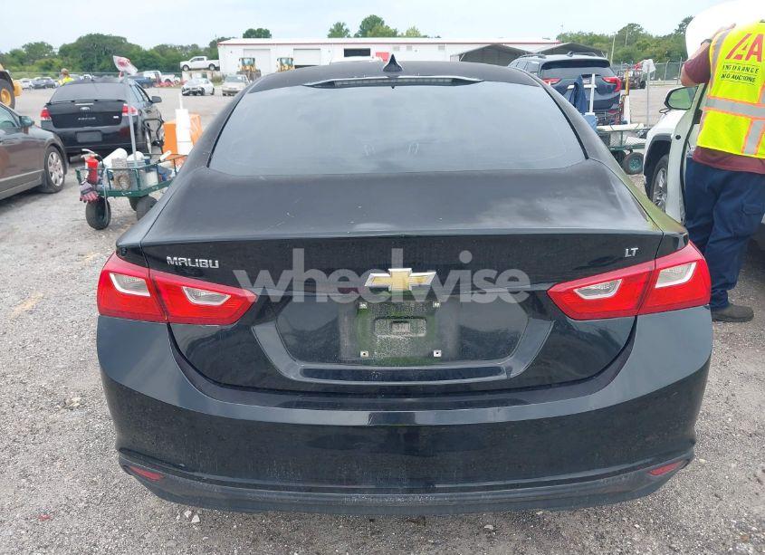 Photo 16 of 2016 Chevrolet Malibu 1LT (VIN 1G1ZE5ST0GF265496)