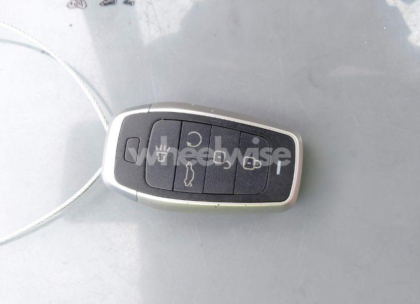 Photo 11 of 2016 Chevrolet Malibu 1LT (VIN 1G1ZE5ST0GF266745)