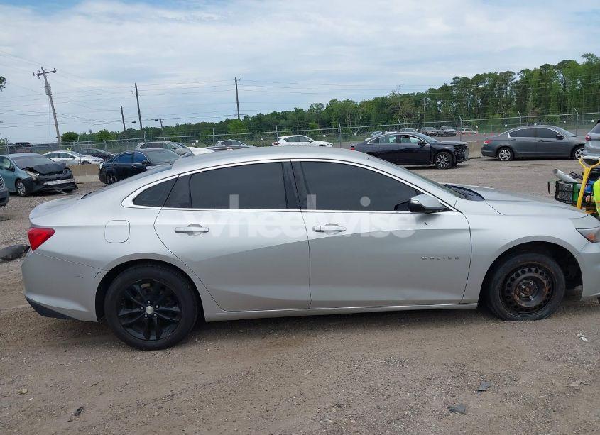 Photo 13 of 2016 Chevrolet Malibu 1LT (VIN 1G1ZE5ST0GF266745)