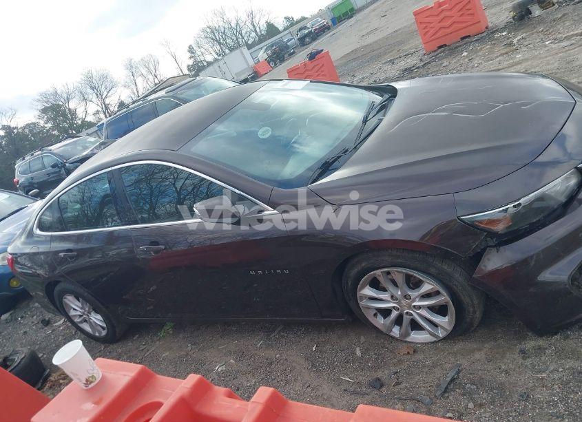 Photo 13 of 2016 Chevrolet Malibu 1LT (VIN 1G1ZE5ST0GF269743)