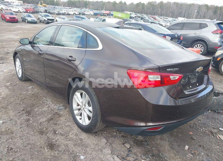 Photo 3 of 2016 Chevrolet Malibu 1LT (VIN 1G1ZE5ST0GF269743)