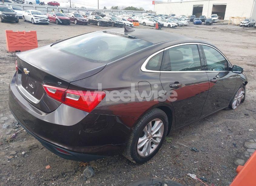 Photo 4 of 2016 Chevrolet Malibu 1LT (VIN 1G1ZE5ST0GF269743)