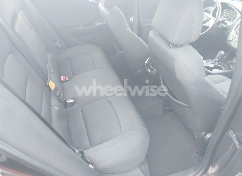 Photo 8 of 2016 Chevrolet Malibu 1LT (VIN 1G1ZE5ST0GF269743)