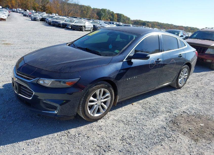 Photo 2 of 2016 Chevrolet Malibu 1LT (VIN 1G1ZE5ST0GF280628)