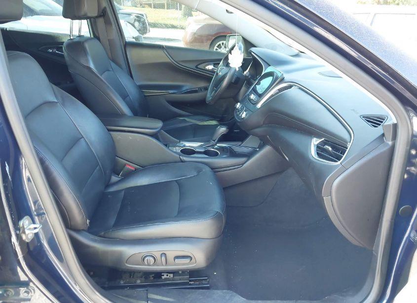 Photo 5 of 2016 Chevrolet Malibu 1LT (VIN 1G1ZE5ST0GF280628)