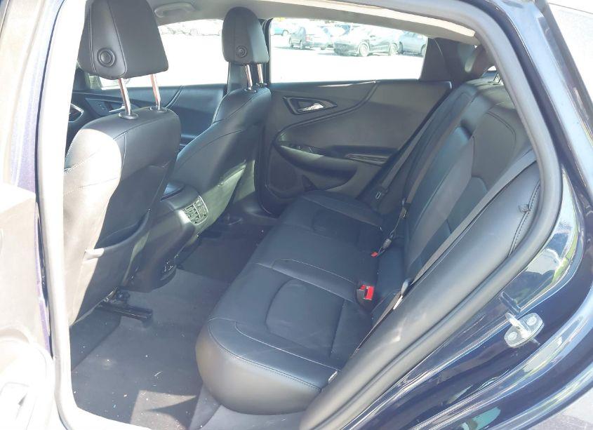 Photo 8 of 2016 Chevrolet Malibu 1LT (VIN 1G1ZE5ST0GF280628)