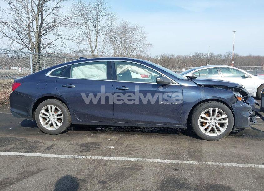 Photo 13 of 2016 Chevrolet Malibu 1LT (VIN 1G1ZE5ST0GF286154)