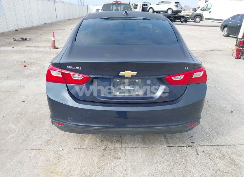 Photo 16 of 2016 Chevrolet Malibu 1LT (VIN 1G1ZE5ST0GF292648)