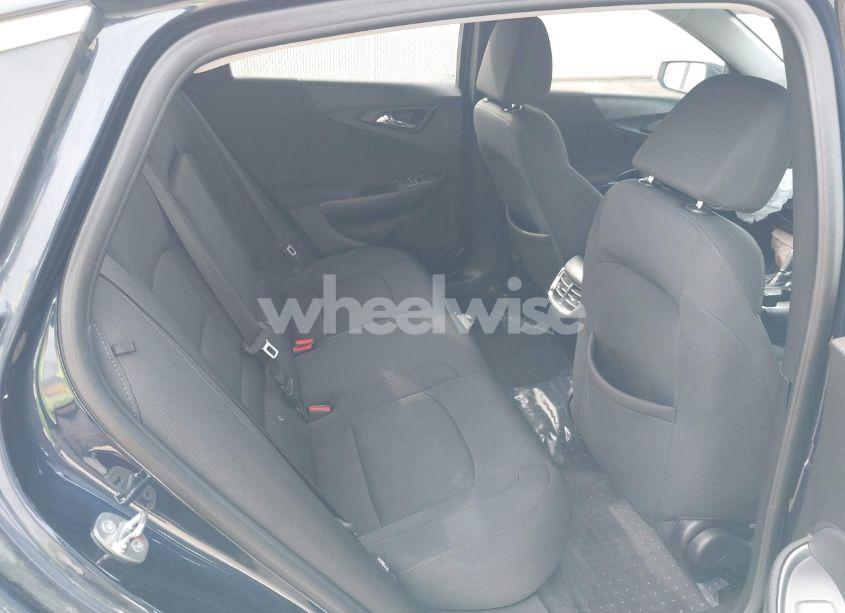 Photo 8 of 2016 Chevrolet Malibu 1LT (VIN 1G1ZE5ST0GF292648)