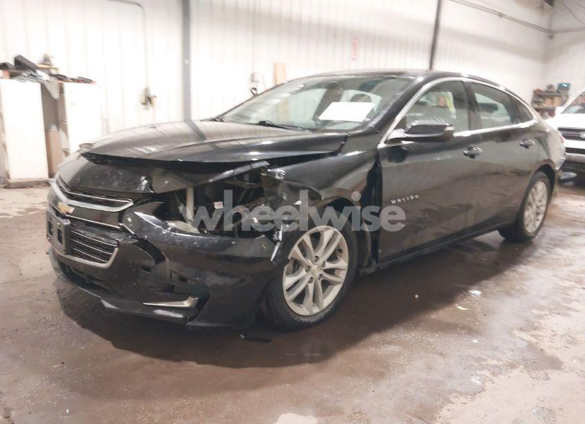 Photo 2 of 2016 Chevrolet Malibu 1LT (VIN 1G1ZE5ST0GF304944)
