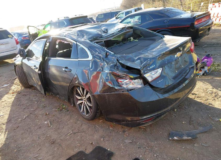 Photo 3 of 2016 Chevrolet Malibu 1LT (VIN 1G1ZE5ST0GF313028)