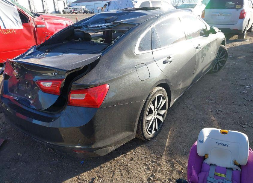 Photo 4 of 2016 Chevrolet Malibu 1LT (VIN 1G1ZE5ST0GF313028)