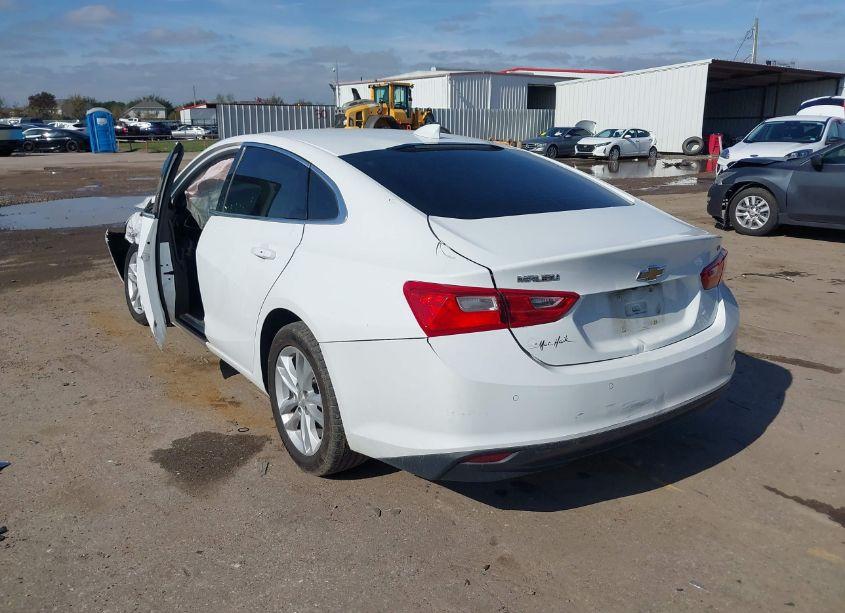 Photo 3 of 2016 Chevrolet Malibu 1LT (VIN 1G1ZE5ST0GF318052)
