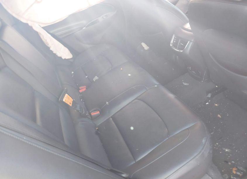 Photo 8 of 2016 Chevrolet Malibu 1LT (VIN 1G1ZE5ST0GF318052)