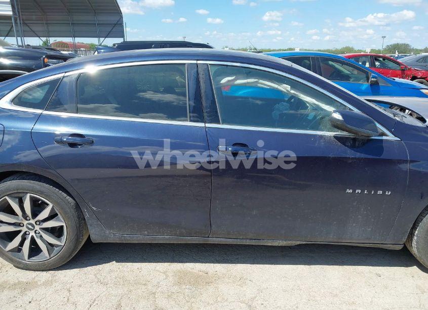 Photo 13 of 2016 Chevrolet Malibu 1LT (VIN 1G1ZE5ST0GF320951)