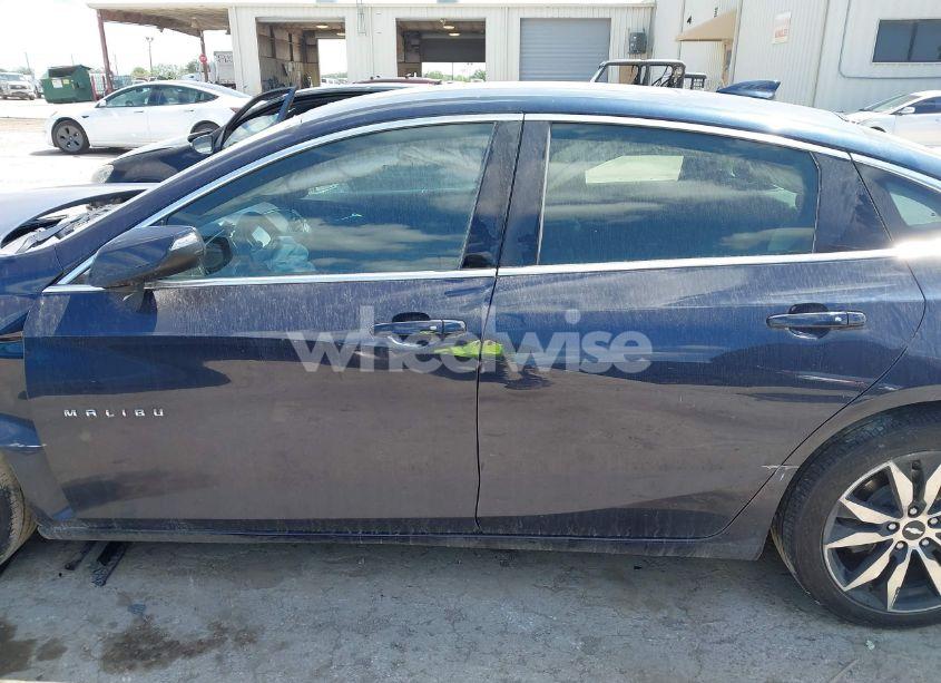 Photo 14 of 2016 Chevrolet Malibu 1LT (VIN 1G1ZE5ST0GF320951)