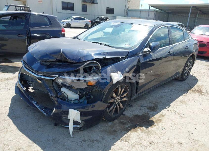 Photo 2 of 2016 Chevrolet Malibu 1LT (VIN 1G1ZE5ST0GF320951)