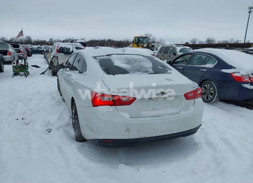 Photo 16 of 2016 Chevrolet Malibu LT (VIN 1G1ZE5ST0GF322490)