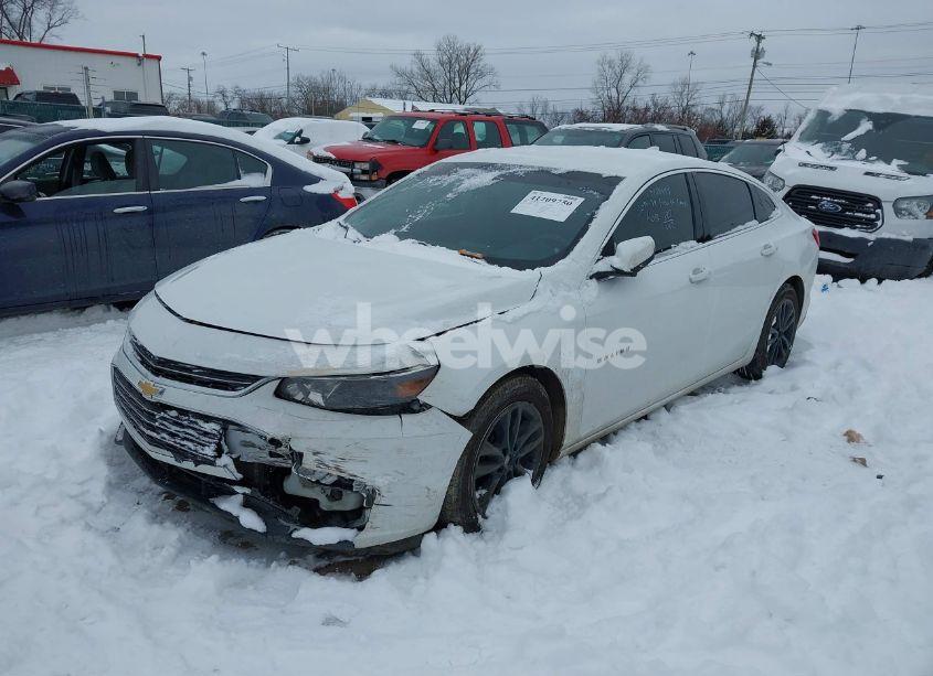 Photo 2 of 2016 Chevrolet Malibu LT (VIN 1G1ZE5ST0GF322490)