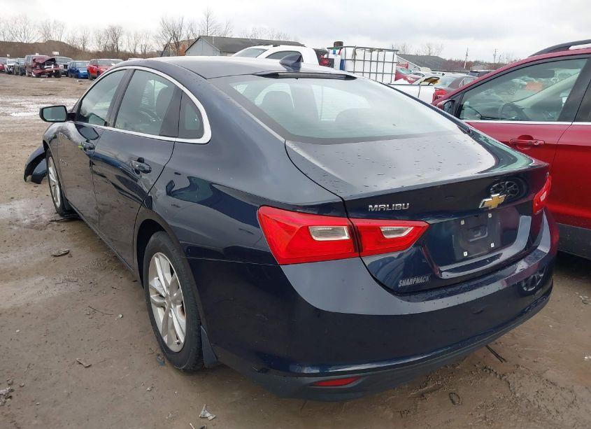 Photo 3 of 2016 Chevrolet Malibu 1LT (VIN 1G1ZE5ST0GF333201)