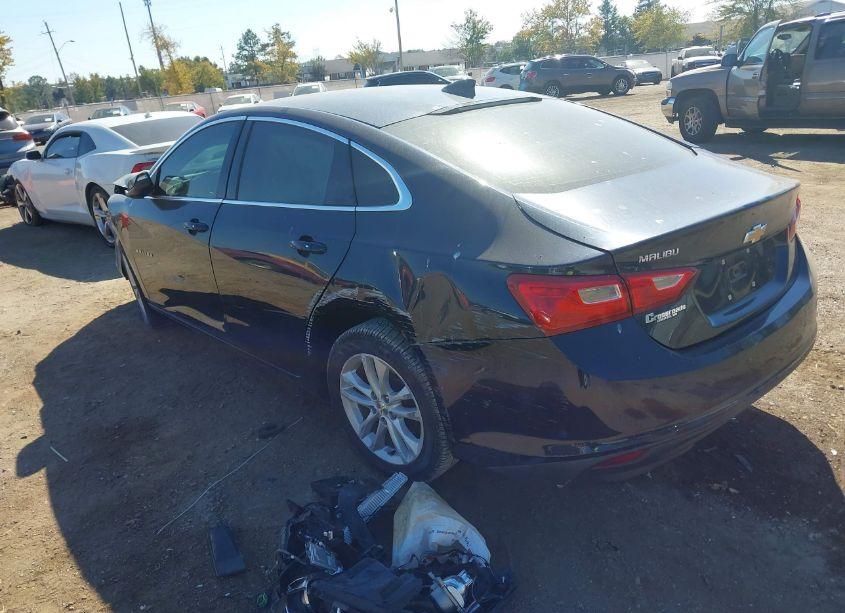 Photo 3 of 2016 Chevrolet Malibu 1LT (VIN 1G1ZE5ST0GF344425)