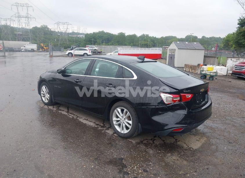 Photo 3 of 2016 Chevrolet Malibu 1LT (VIN 1G1ZE5ST0GF348796)