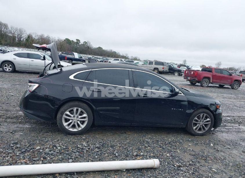 Photo 13 of 2017 Chevrolet Malibu 1LT (VIN 1G1ZE5ST0HF120069)