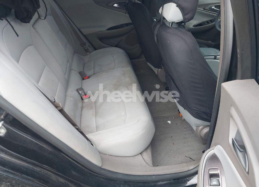 Photo 8 of 2017 Chevrolet Malibu 1LT (VIN 1G1ZE5ST0HF120069)