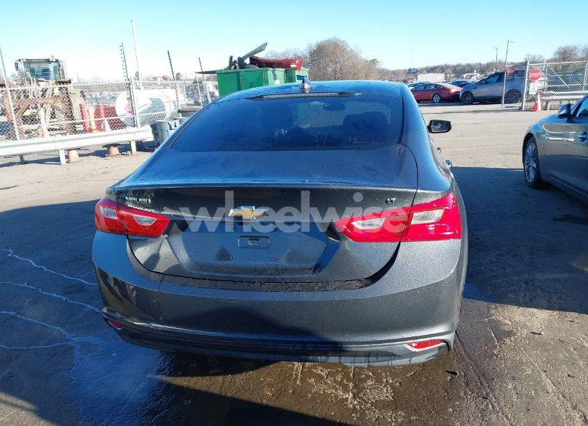 Photo 16 of 2017 Chevrolet Malibu 1LT (VIN 1G1ZE5ST0HF162483)