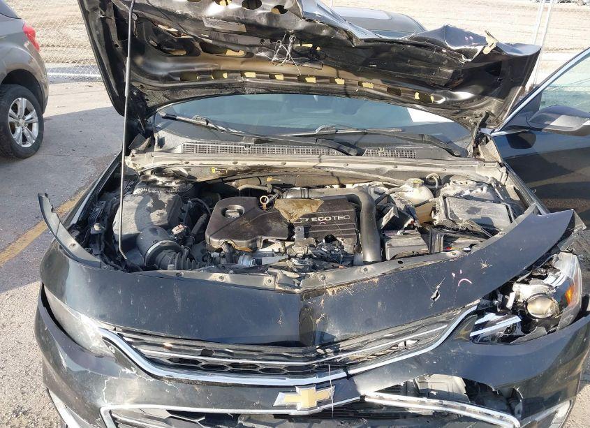 Photo 10 of 2017 Chevrolet Malibu 1LT (VIN 1G1ZE5ST0HF175816)