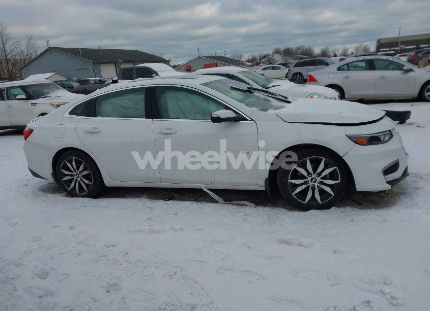 Photo 14 of 2017 Chevrolet Malibu 1LT (VIN 1G1ZE5ST0HF182975)