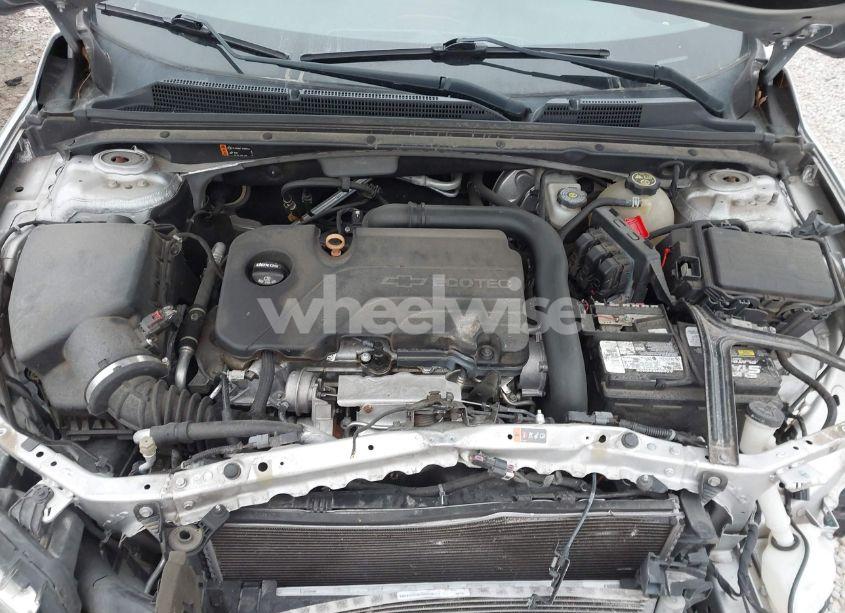 Photo 10 of 2017 Chevrolet Malibu 1LT (VIN 1G1ZE5ST0HF184547)