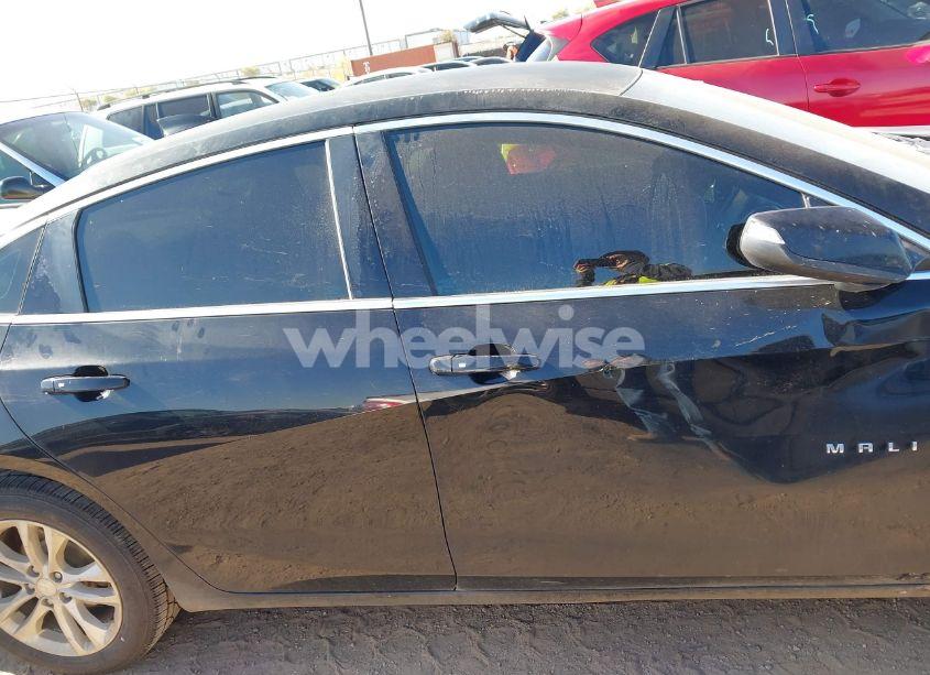 Photo 13 of 2017 Chevrolet Malibu 1LT (VIN 1G1ZE5ST0HF189148)