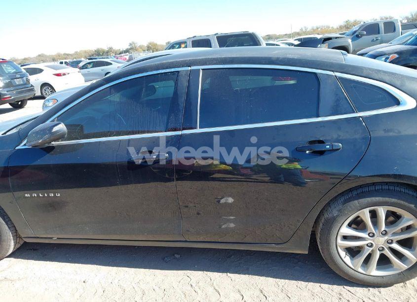 Photo 14 of 2017 Chevrolet Malibu 1LT (VIN 1G1ZE5ST0HF189148)