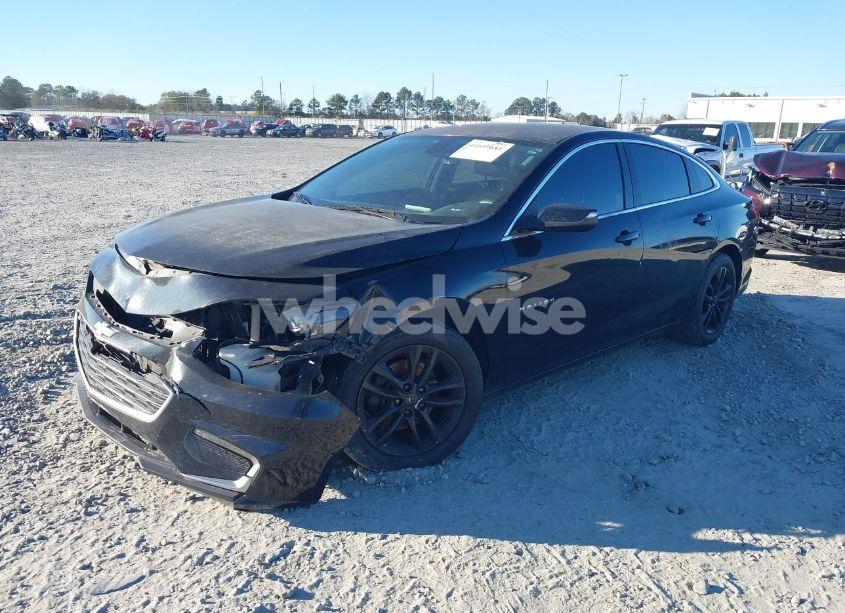 Photo 2 of 2017 Chevrolet Malibu 1LT (VIN 1G1ZE5ST0HF201301)