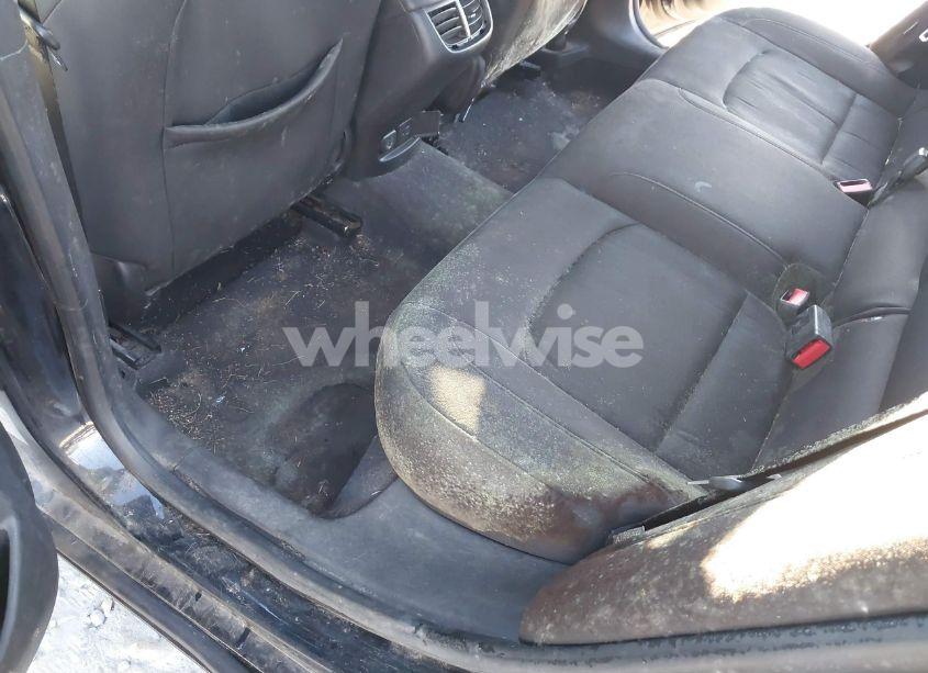 Photo 8 of 2017 Chevrolet Malibu 1LT (VIN 1G1ZE5ST0HF201301)